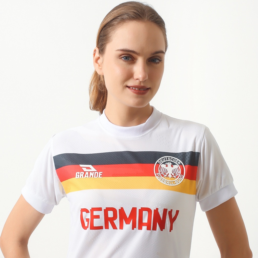 JERSEY FANTASI TIMNAS JERMAN DESAIN RETRO SIMPLE DAN ELEGAN