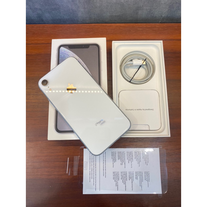 iPhone XR 128GB eks Garansi iBox White lengkap