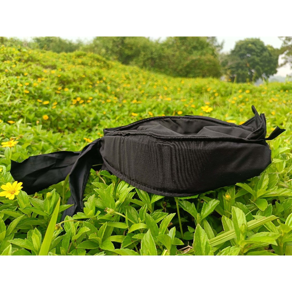 iket sunda hitam