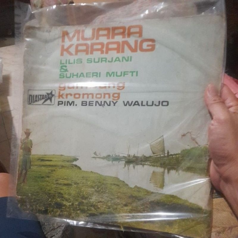 vinyl piringan hitam 12 lilis suryani dan suhaeri mufti muara karang (PHA)