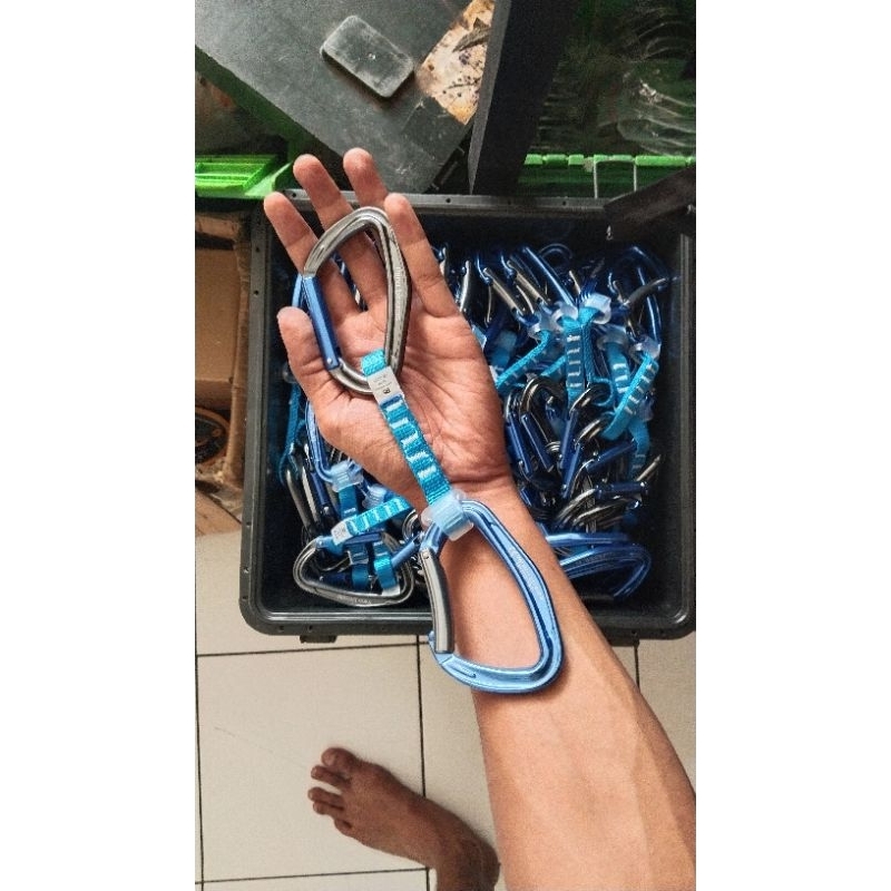 RUNNER PANJAT TEBING QUICKDRAW 11CM RHINO BICORNIS MIRIP DJINN PETZL