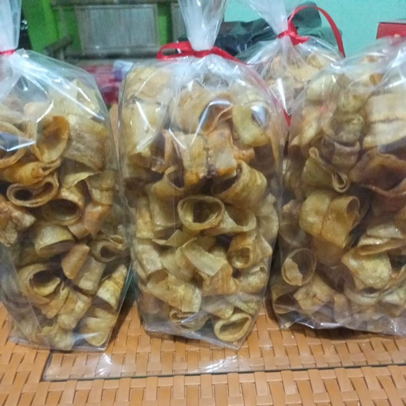 

kripik banana roll 300 gram