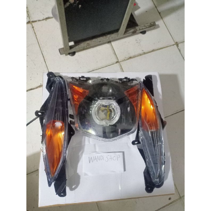 reflektor bilet ala ala plus lampu sein beat karbu custome black orange lampu sein plus reflektor bi
