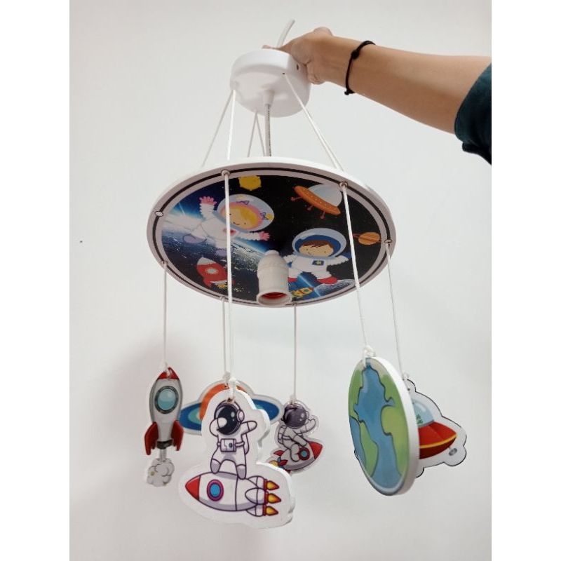 Lampu plafon astronot planet, lampu plafon sticker astronot planet