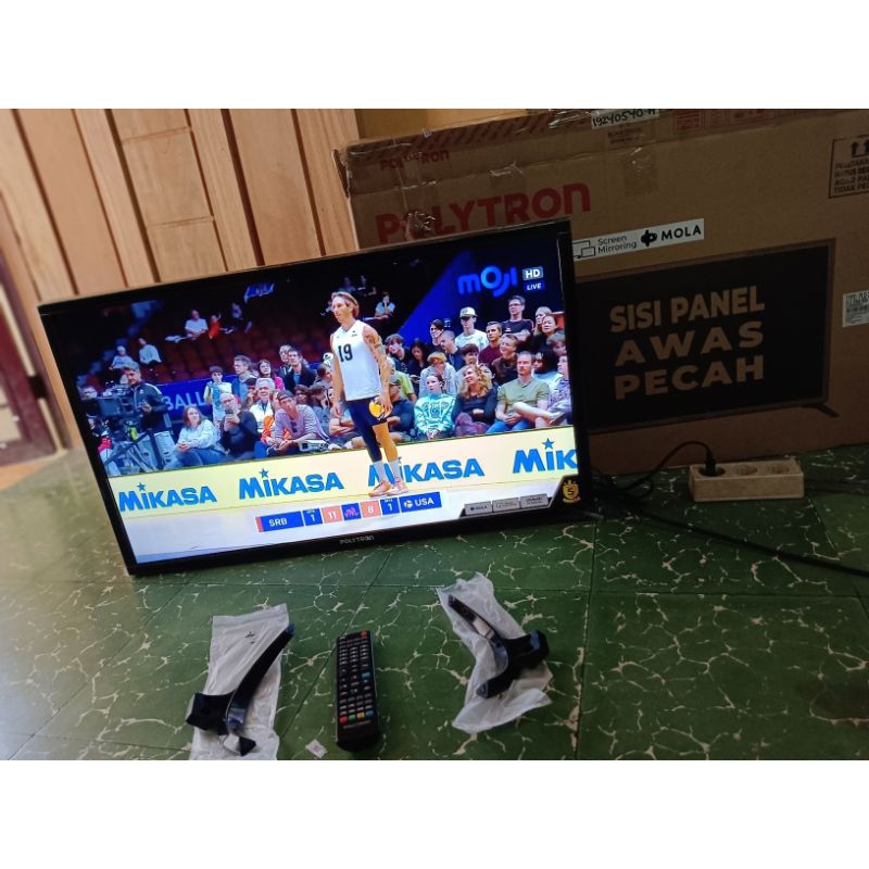 TV POLITRON MOLI 32 INCH SEPERTI BARU EKS BARANG LELANG