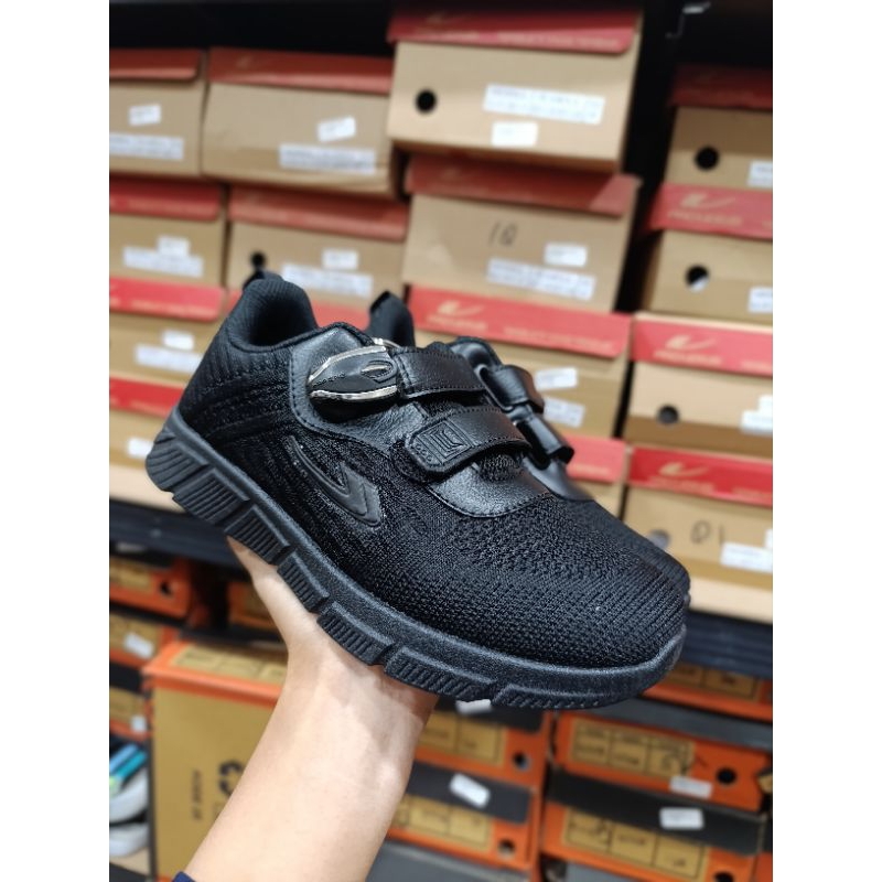 SEPATU SEKOLAH COMEX MAGNUM