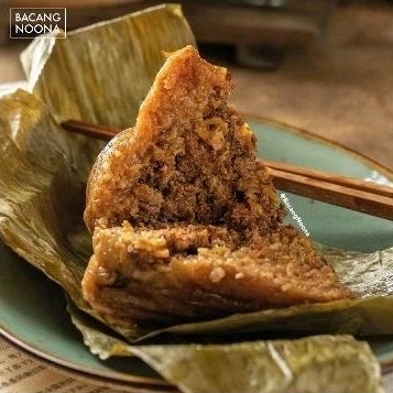 

Bacang babi ketan/beras