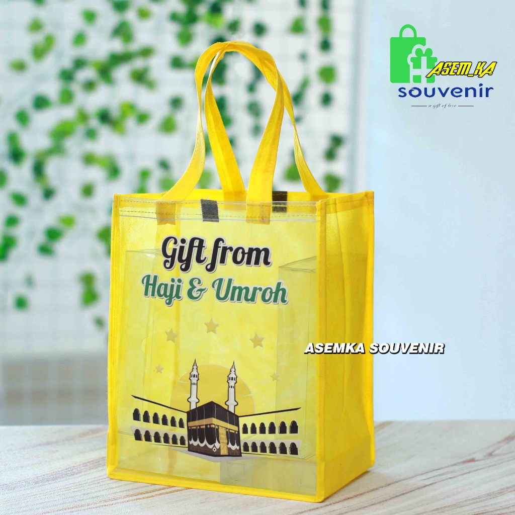 

Tas Hampers Mika Kombinasi Kain Oleh - Oleh Haji dan Umroh Uk 20 x 14 x 25