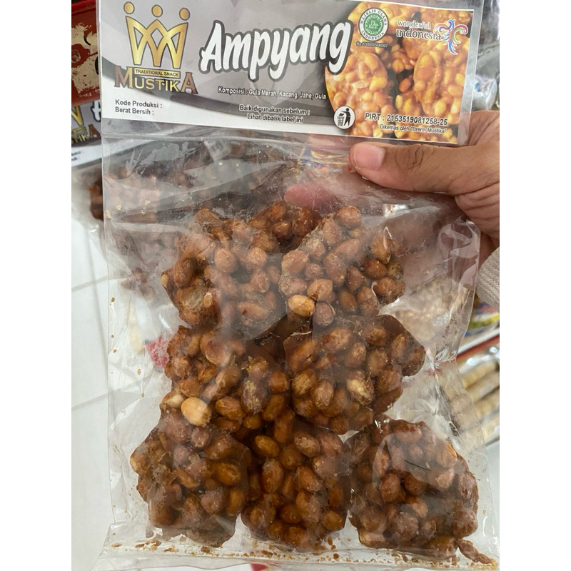 

Ampyang Kacang Berat 100 Gram