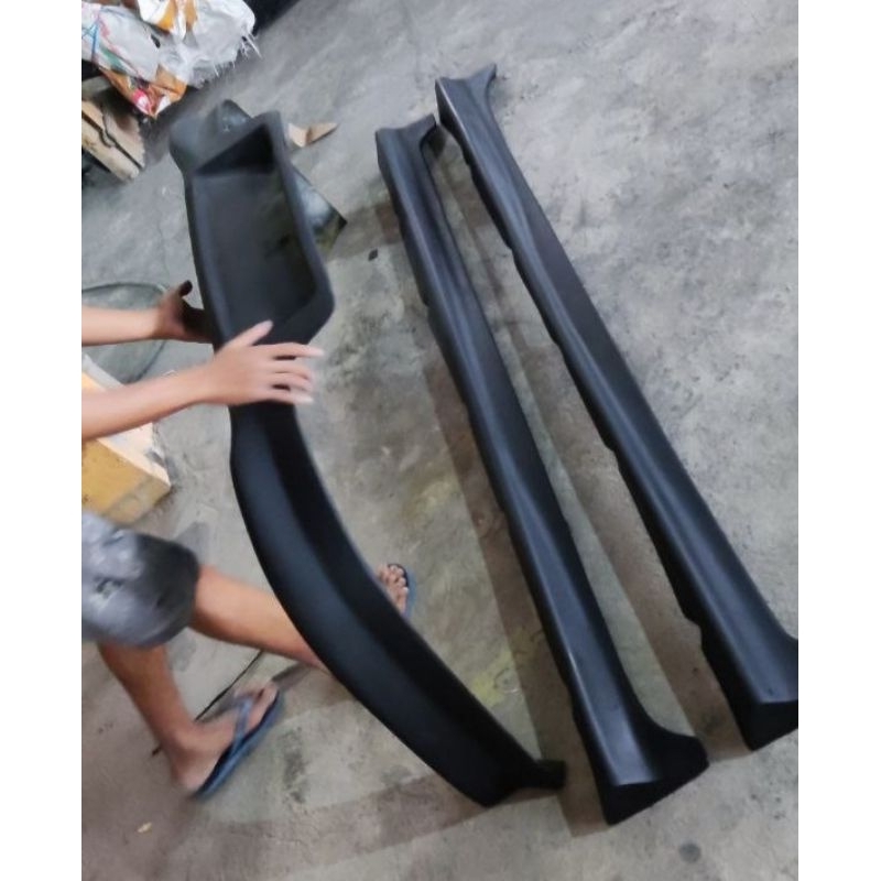 Bodykit belakang & samping livina hws 2007 - 2012 bodykit livina old belakang dan sidekirt