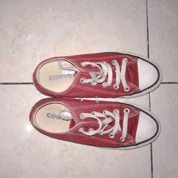 SEPATU BEKAS CONVERSE WOMAN UKURAN 37