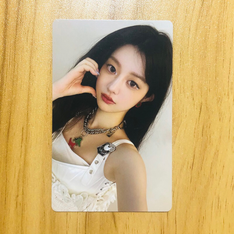 Official Minju PC - Illit Photo Card - Super Real Me