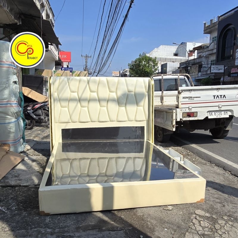 Divan Sandaran Laci King Size Tempat Tidur Laci