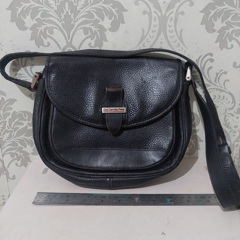 tas selempang guy laroche preloved