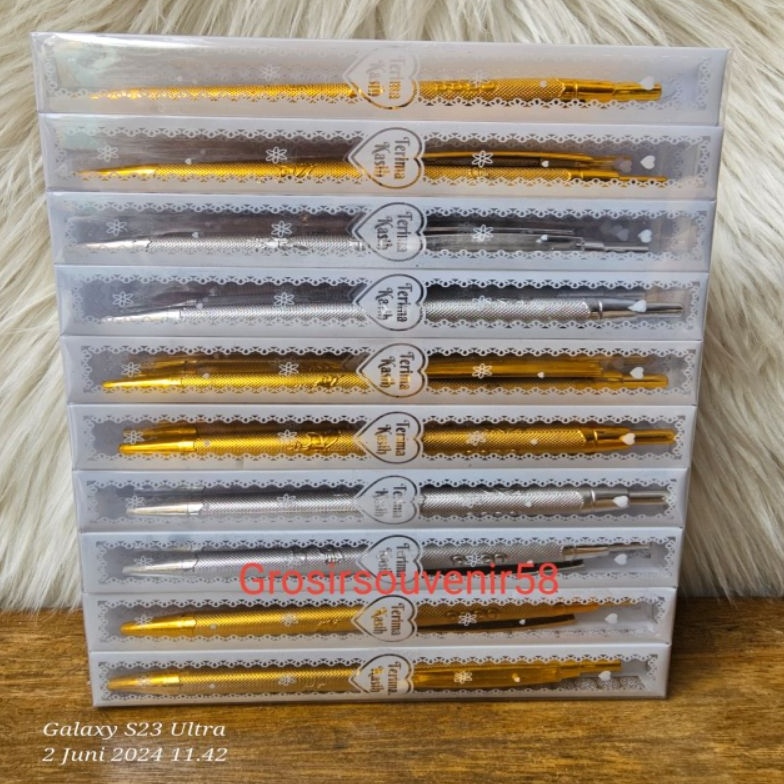 

Dapatkan isi 5pcs pulpen emas perak mika