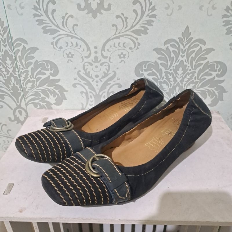 sepatu rotelli size 38 preloved