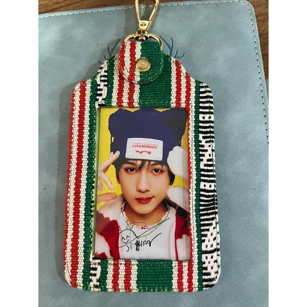 

Card Holder Hijau Aesthetic