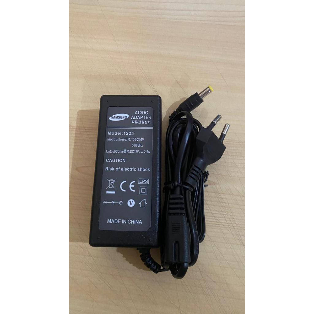 Samsung Adaptor 2.5 Ampere 12 Volt 2.5A 12V