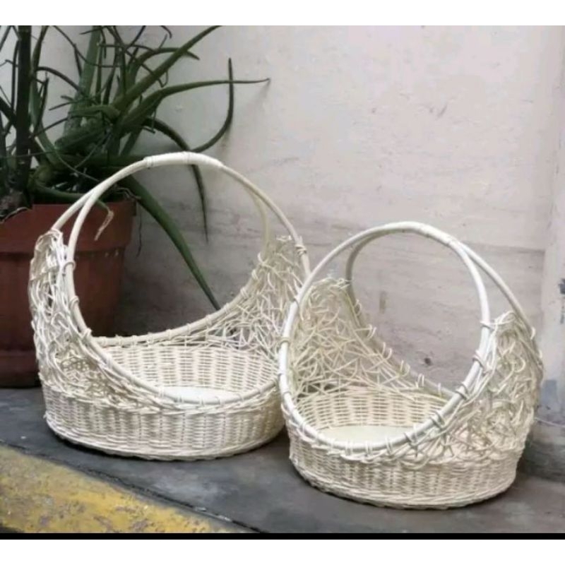

KERANJANG ROTAN CINCIN 1 SET ISI 2