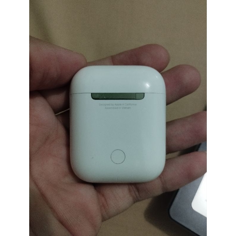 AIRPODS GEN 2 (Second hand)