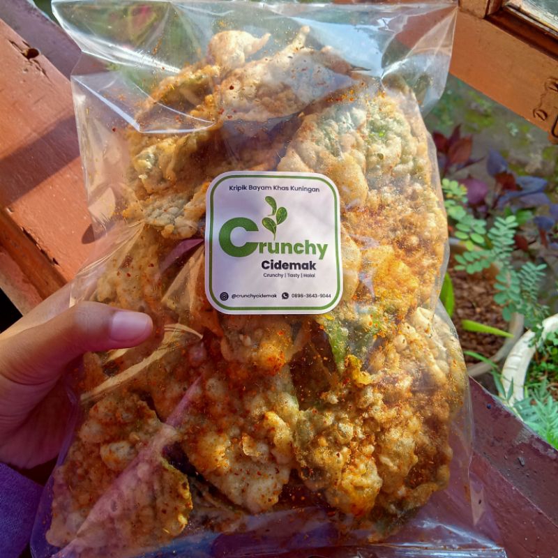 

Keripik Bayam by Crunchy Cidemak