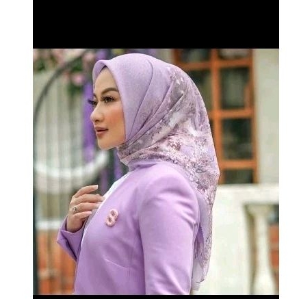 PL Buttonscarves New York lilac ori