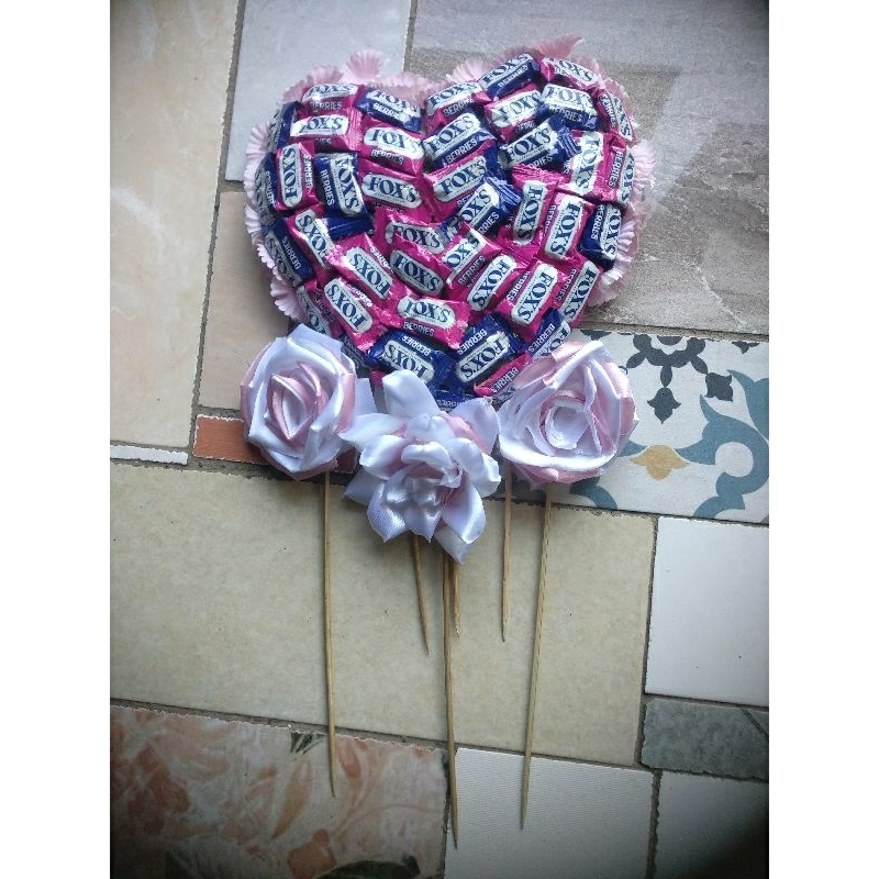 

Isian permen foxs buket permen love murah + bunga tusuk