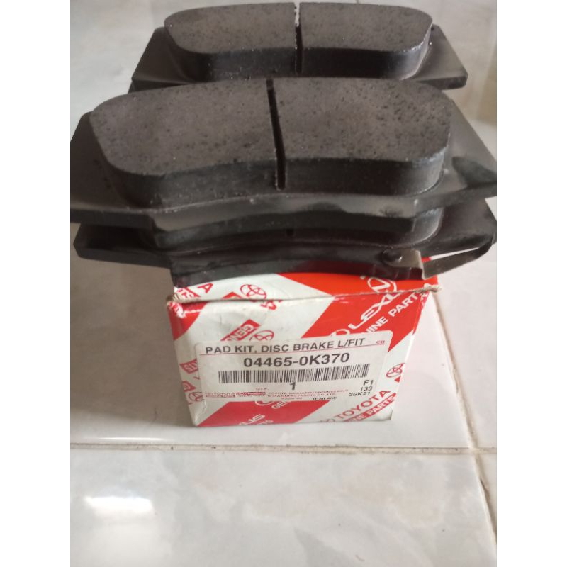 kampas rem depan Fortuner VRZ SRZ original 04465-0K370