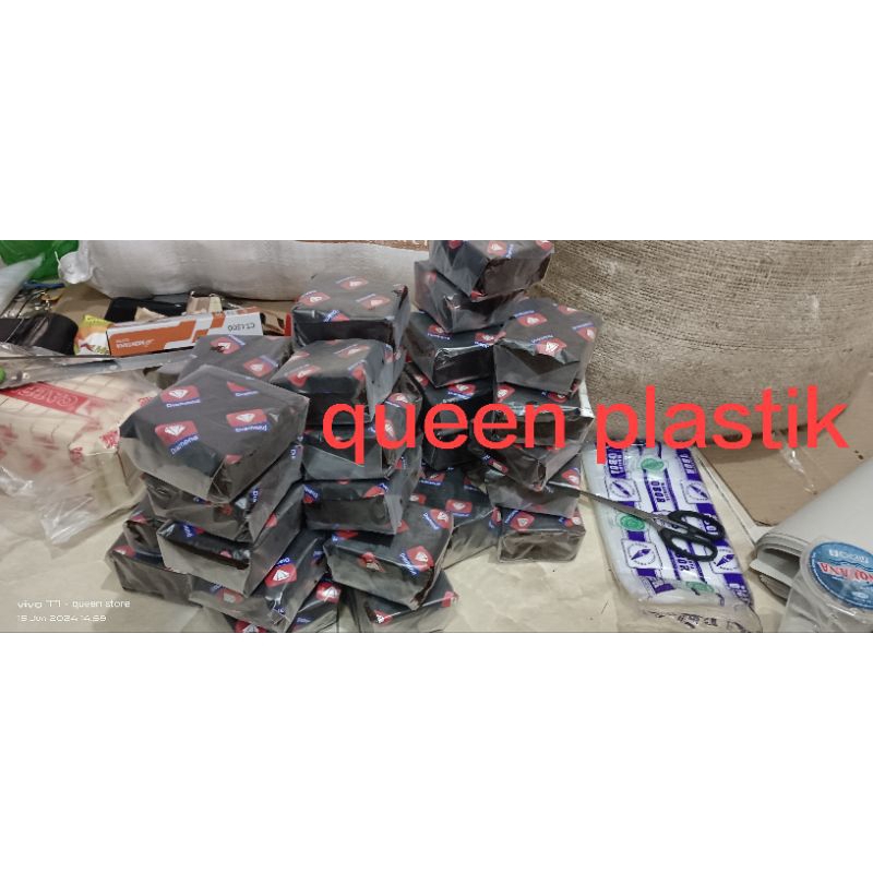 

Diamond dark compound coklat batang diamond potongan +- 250 gr