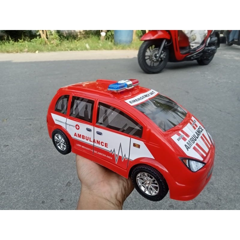 Mainan Mobil Ambulance Emergency Besar