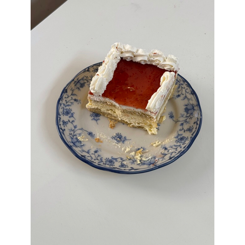 

SHU Artisans - Victoria Berry Tiramisu