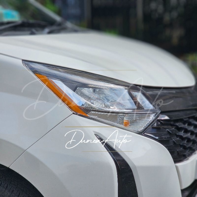 Stiker Side Marker Orange Lampu Depan Aksesoris Calya Sigra