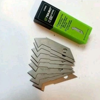 

Tekiro Isi Pisau Cutter Acrylic 10mm Isi 10pcs / Isi pisau akrilik isi 10 pcs