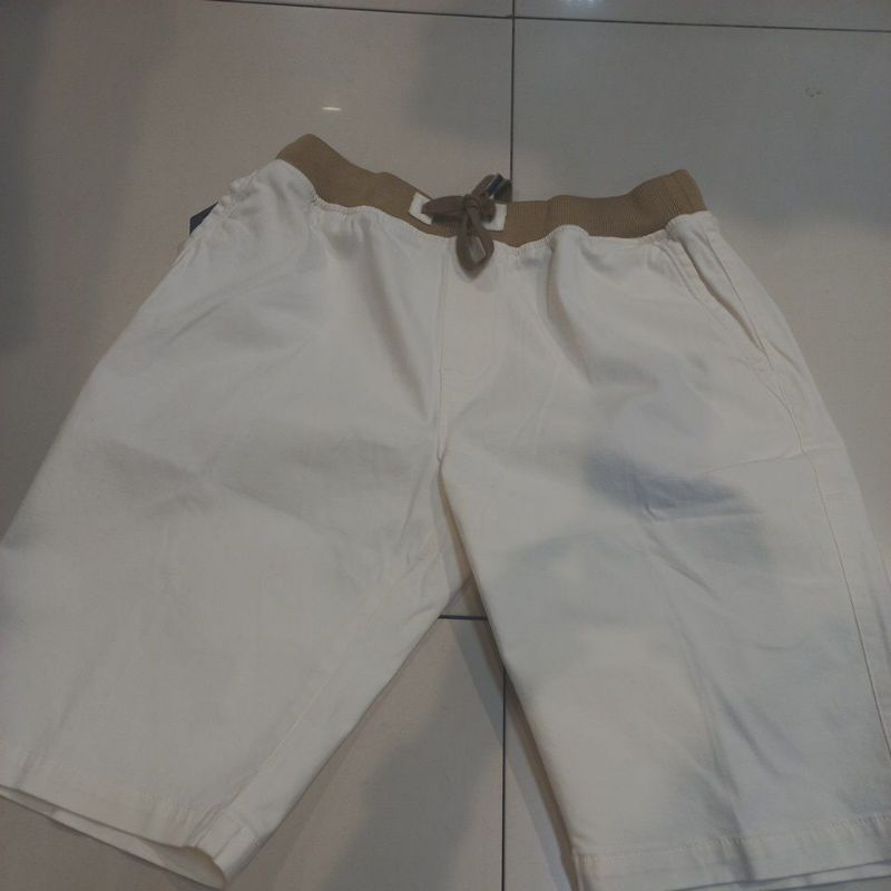 CELANA PENDEK REBBING BENHILL BW