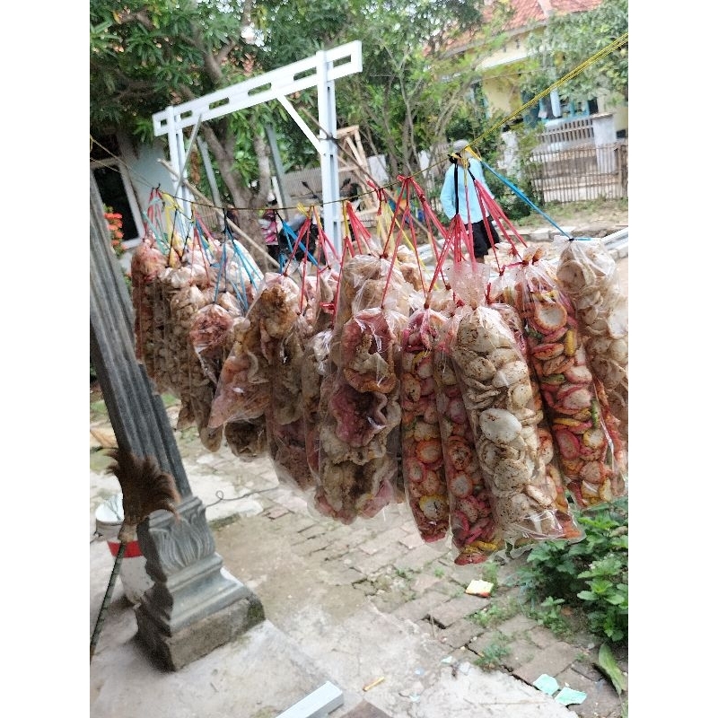 

Krupuk Bawang Seblak Daun Jeruk