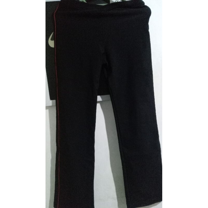 preloved celana training/senam wanita