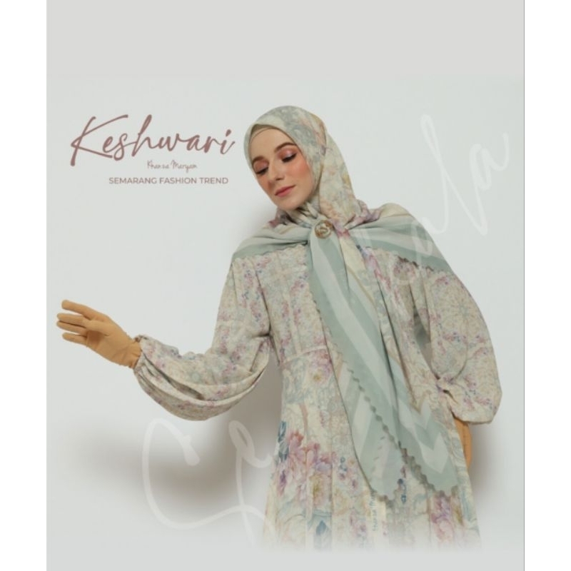 Preloved Model by Khanza Maryam