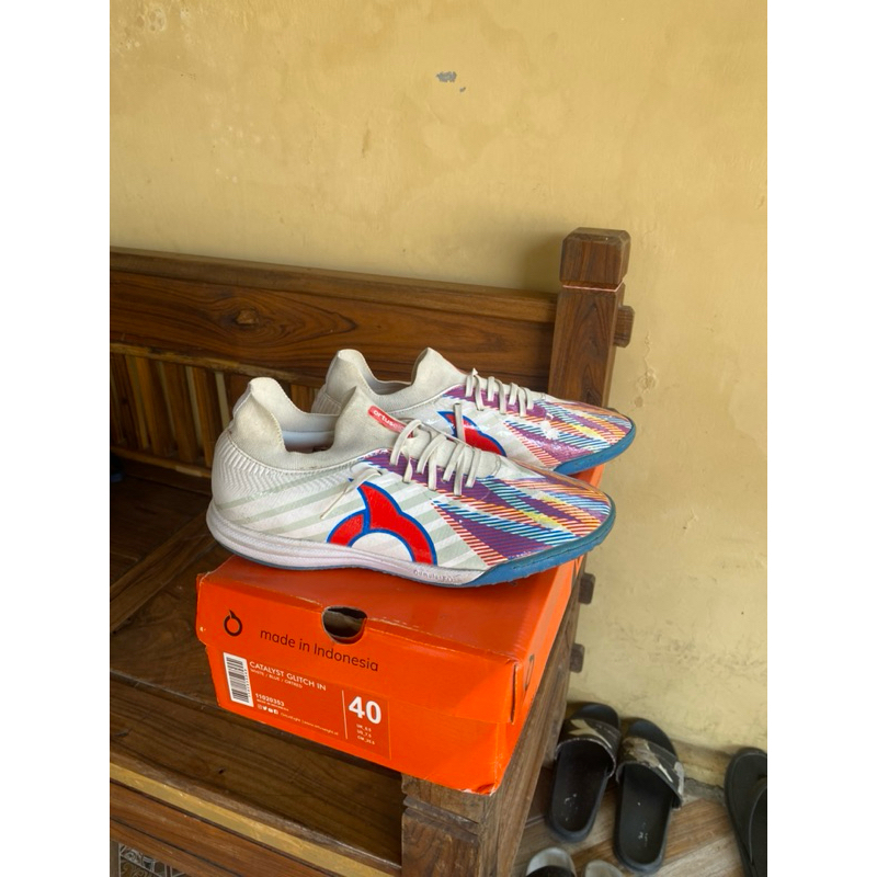 Ortuseight catalyst Glitch IN Size 40