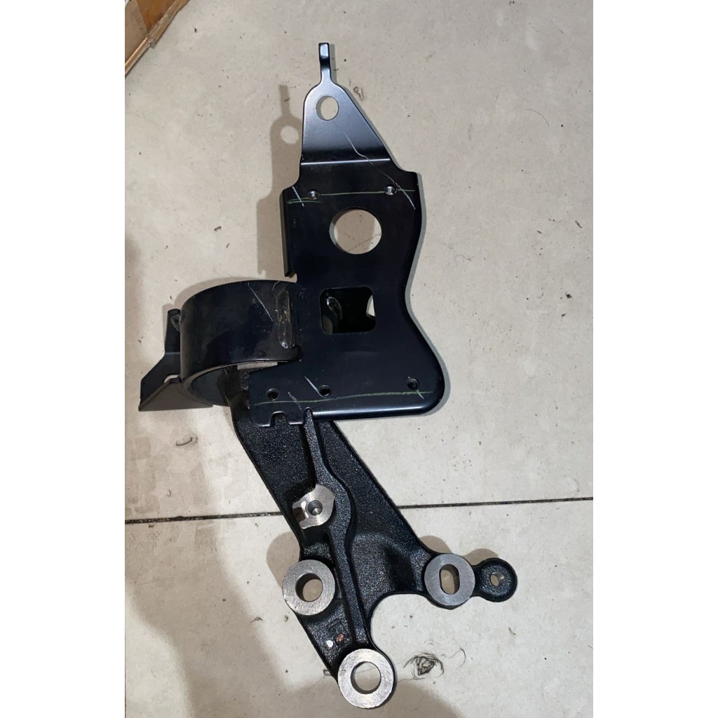 Engine mounting Agya 1000cc manual kiri