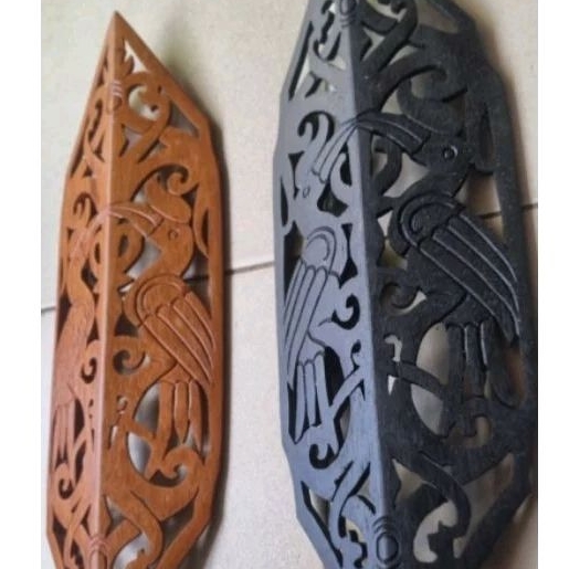 Tameng Dayak kalimantan tameng  kayu ulin khas dayak Borneo