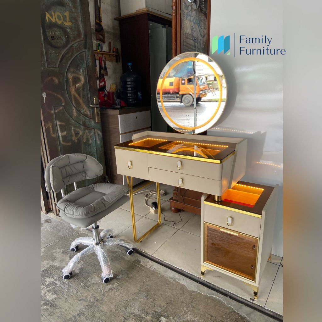 Meja Rias Cermin Bulat Led Sensor Lampu 3 Warna Minimalis