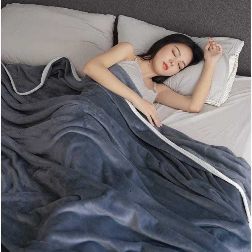 Selimut Bulu Tebal Dewasa Polos Hotel 150x200