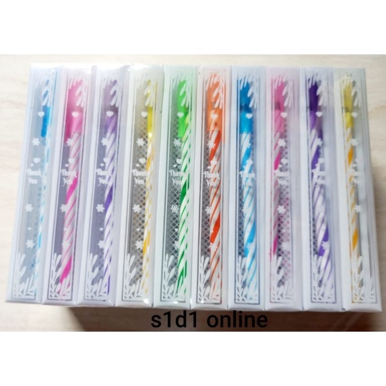 

KODE N7K 5pcs PULPEN WARNA WARNI ULIR KEMAS MIKA souvenir pernikahan khitanan ulang tahun murah unik lucu pena