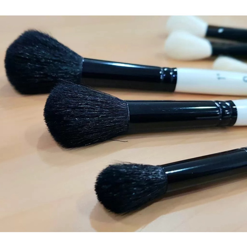 

KODE G1I Daler Rowney Graduate Black Goat Round Mop Short Handle Brush Kuas Lukis