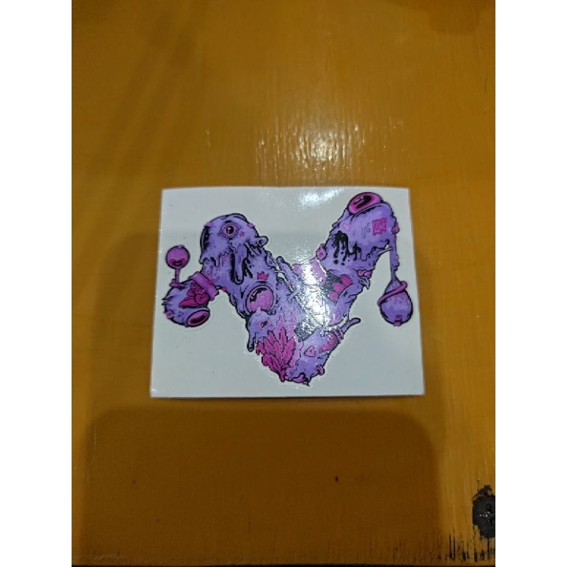 

Stiker disco erdea bby alien