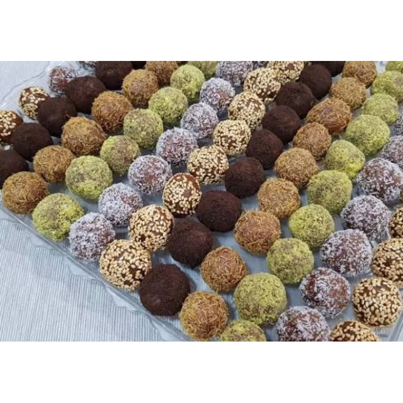 

Tamariya Maamoul Zadna 500 Gram Asli Saudi | Maamoul Zadna | Tamariya Zadna | Biskuit Kurma
