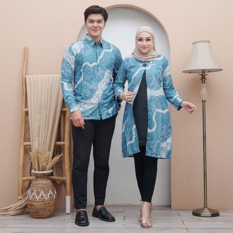 Couple tunik / dress sabyan dan kemeja pria lengan pendek warna biru langit