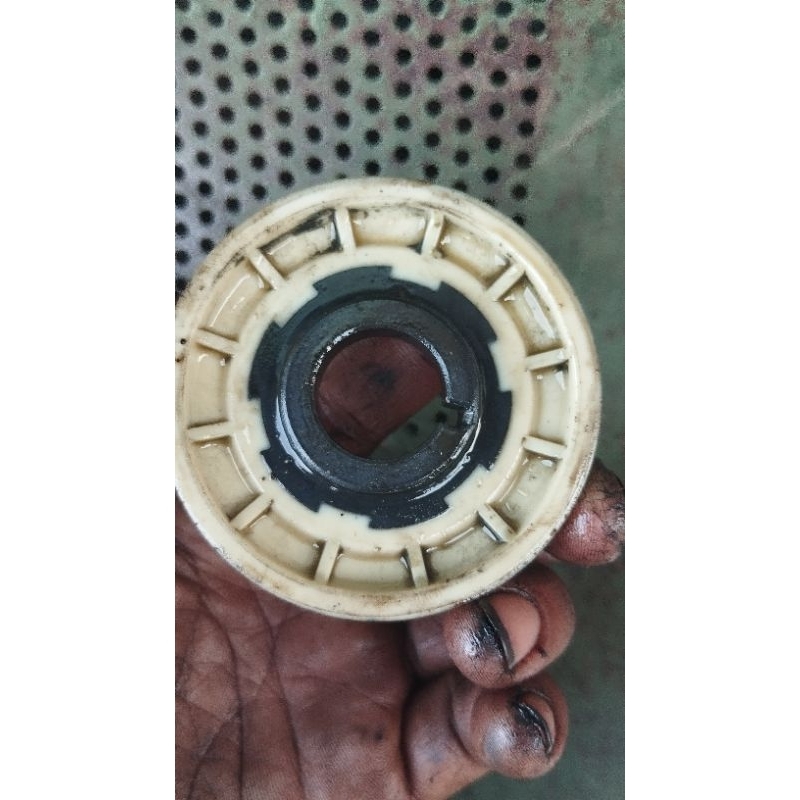 gir pompa oli yamaha v75