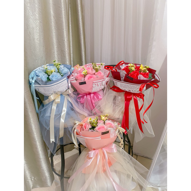 Buket bunga palsu/artificial flower/buket bunga wisuda/buket bunga anniversary/buket bunga ulang tah