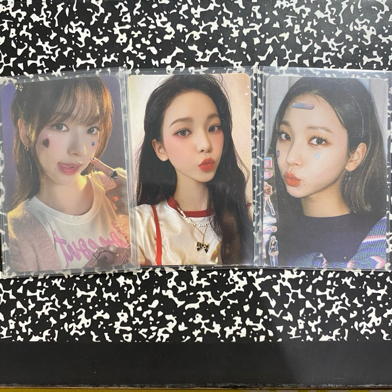 Photocard Aespa Karina Sticker pout MD season greeting Tatto